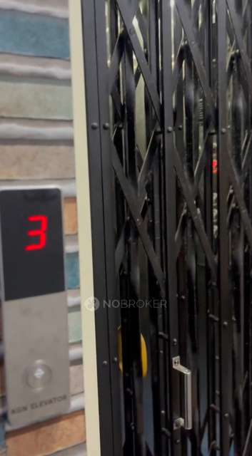 2 BHK Flat In Shoeib Manzil  For Sale  In Malakpet