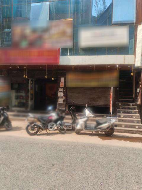 Showroom in Som Bazar Road, Delhi for Rent 
