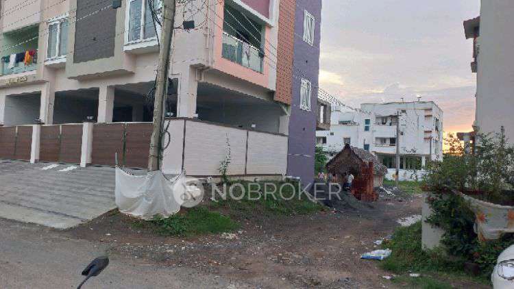 Plot For Sale  In Krishna Nagar In Lingam Nagar