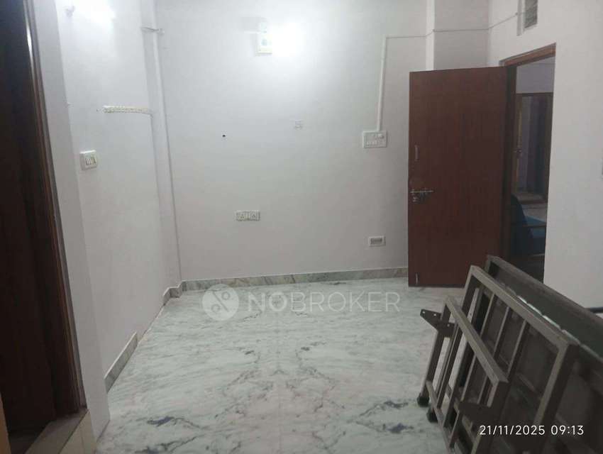 4 BHK Flat In Navratna Apartment for Rent  In Indira Nagar