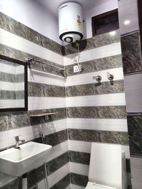 PG for Boys in Shakarpur Khas