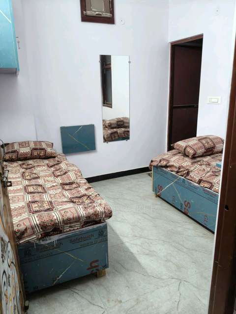 PG for Boys in Shakarpur Khas