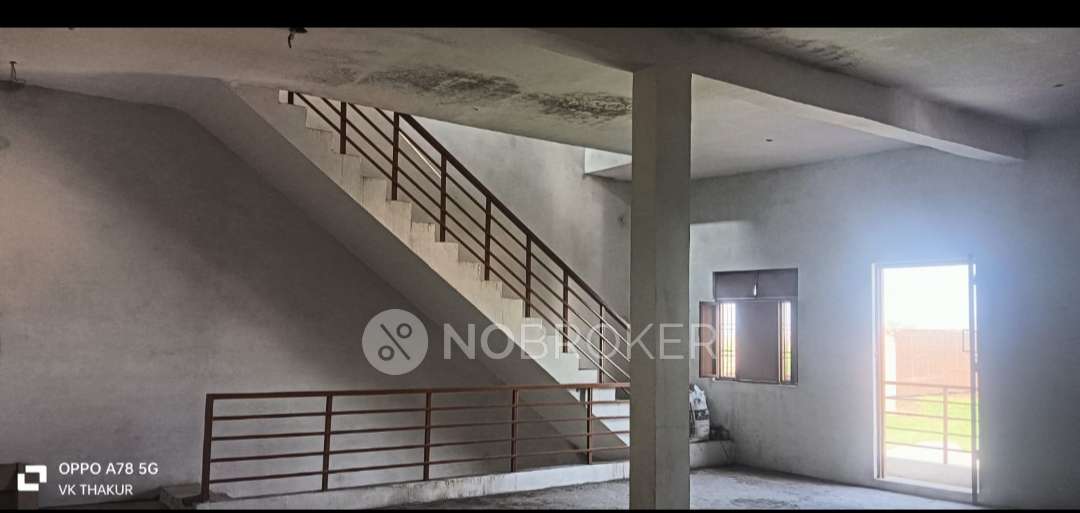 Godown/Warehouse in Pilkhuwa, Ghaziabad for sale 