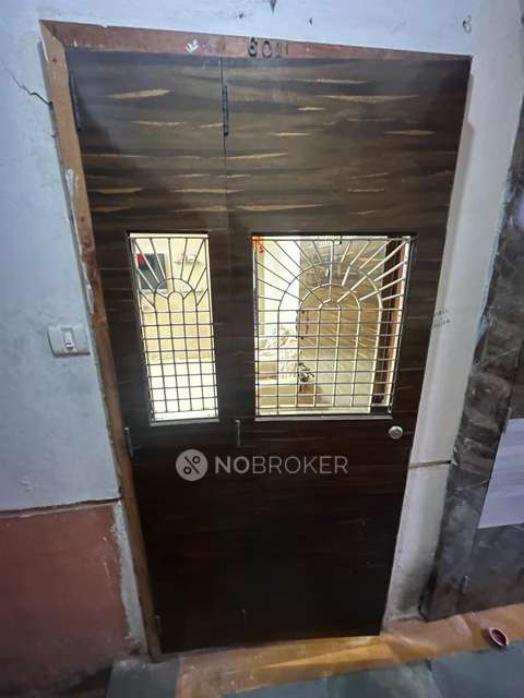 1 BHK Flat In Castle Apartment For Sale  In Khandwala Lane