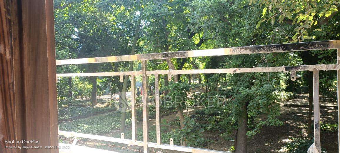 PG for Girls in Ashwamedha Apartment, Chirag Dilli, New Delhi, Delhi 110017, India