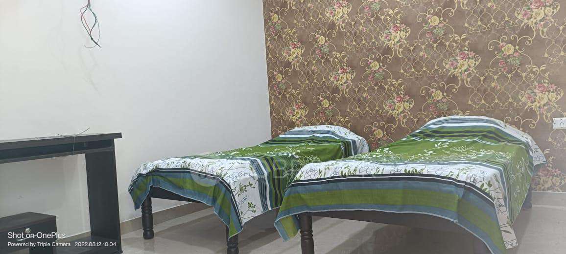 PG for Girls in Ashwamedha Apartment, Chirag Dilli, New Delhi, Delhi 110017, India