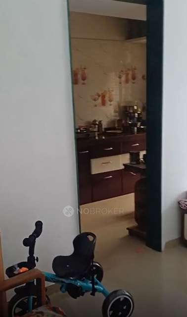 2 BHK Flat In Navratna Chs For Sale  In Andheri West