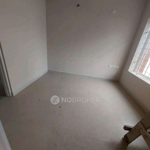 2 BHK Flat In Sivathanu Flats For Sale  In 3726+m33 Sps, 3rd St, Ganapathy Colony, Royapettah, Chennai, Tamil Nadu 600014, India