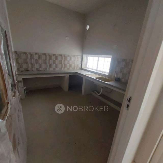 2 BHK Flat In Sivathanu Flats For Sale  In 3726+m33 Sps, 3rd St, Ganapathy Colony, Royapettah, Chennai, Tamil Nadu 600014, India