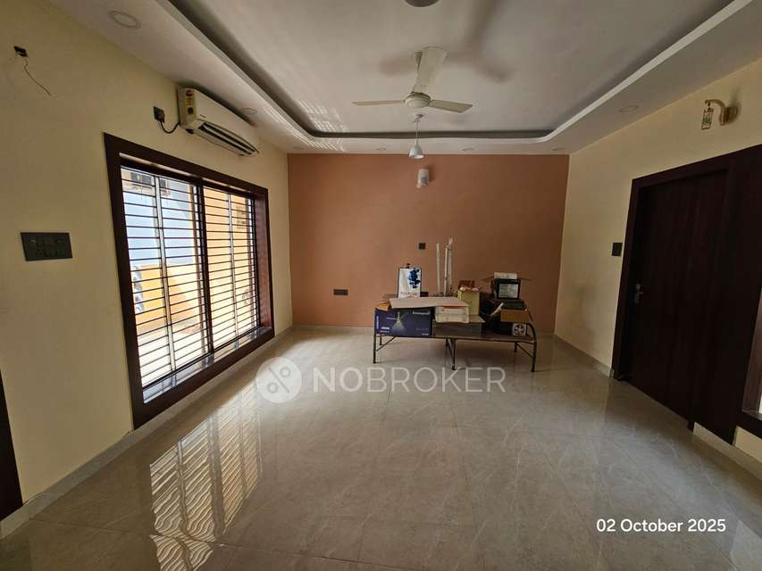 Office Space in Sector 70, Noida for Rent 