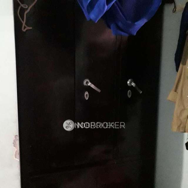 1 BHK Flat In Standalone Building   For Sale  In Sarai Rohilla