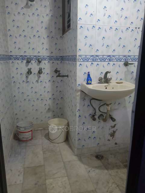 3 BHK Flat In Hare Krishna Aprtment For Sale  In Malviya Nagar