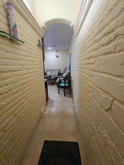 2 BHK Flat In Dinanath Apartment For Sale  In Kandivali West