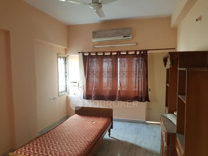 3 BHK Flat In Lake Residency For Sale  In Somajiguda