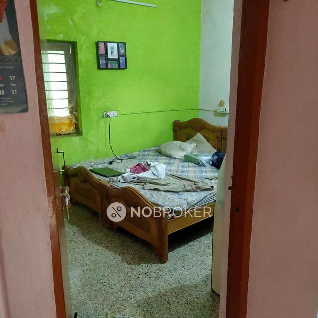 2 BHK Flat In Mig Apartment For Sale  In Kukatpally