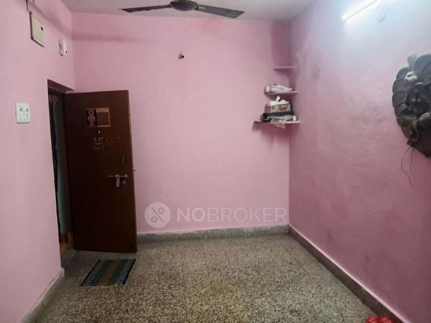 2 BHK Flat In Mig Apartment For Sale  In Kukatpally