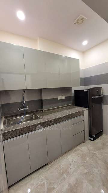 PG for Girls in Kalinga Chowk