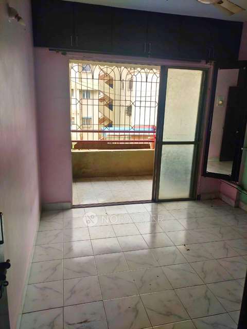 2 BHK Flat In Riddhi Enclave Co-operative Society   For Sale  In Viman Nagar