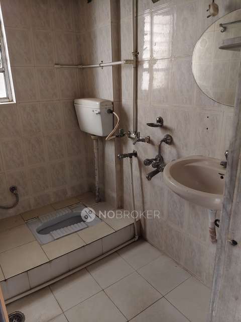 2 BHK Flat In Riddhi Enclave Co-operative Society   For Sale  In Viman Nagar