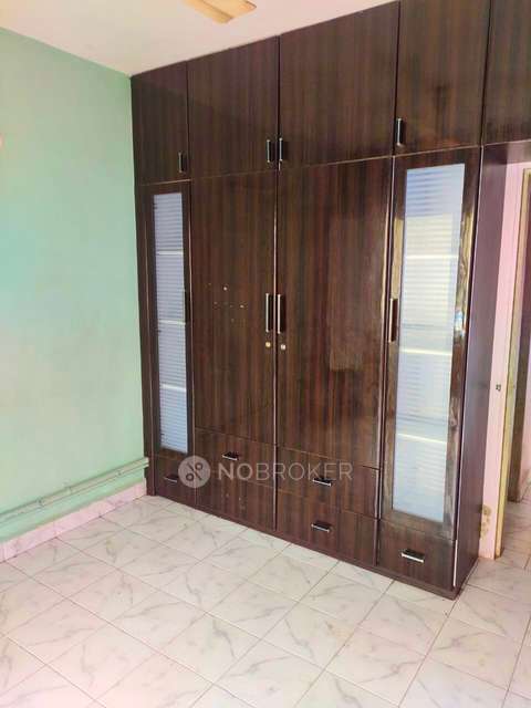 2 BHK Flat In Riddhi Enclave Co-operative Society   For Sale  In Viman Nagar