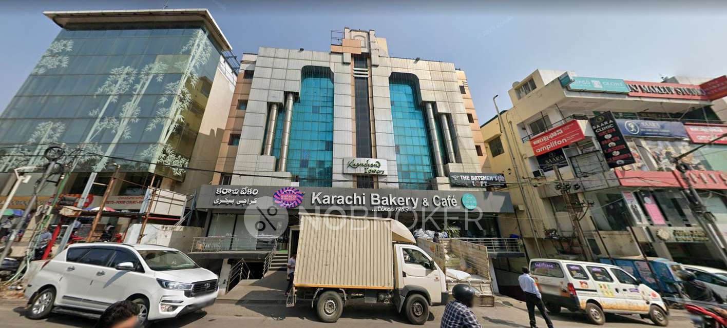 Single Room for Female In 3 BHK In Sidra Mansion In Banjara Hills