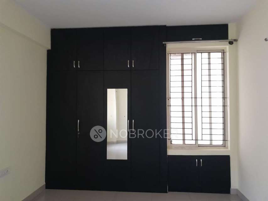 2 BHK Flat In Saroj Paradise, Thanisandra For Sale  In Thanisandra