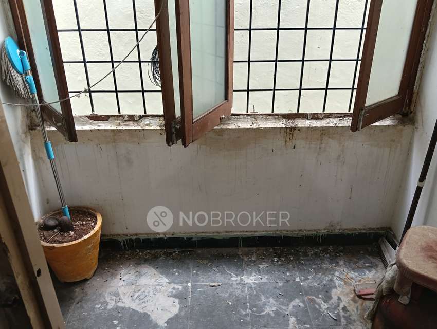 2 BHK Flat In Radha Madavi For Sale  In 76, Dwarakamai Nagar Colony