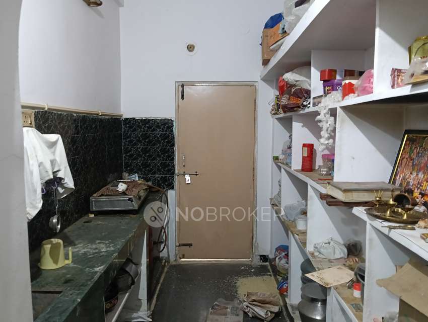 2 BHK Flat In Radha Madavi For Sale  In 76, Dwarakamai Nagar Colony