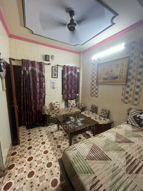 2 BHK Flat In Block Af Shalimar Bagh For Sale  In Shalimar Bagh