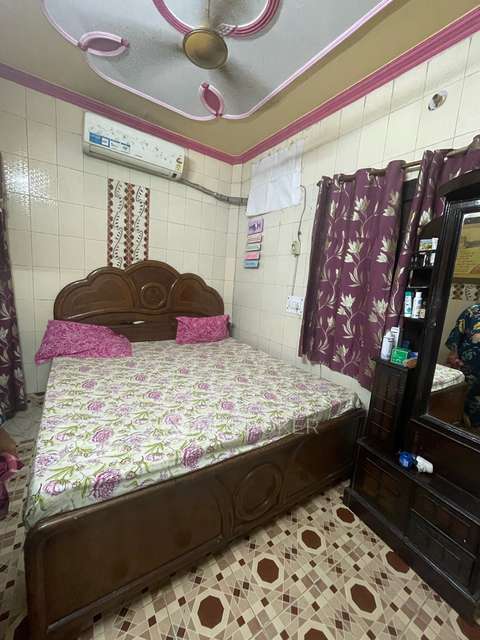2 BHK Flat In Block Af Shalimar Bagh For Sale  In Shalimar Bagh