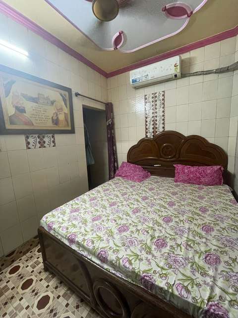 2 BHK Flat In Block Af Shalimar Bagh For Sale  In Shalimar Bagh