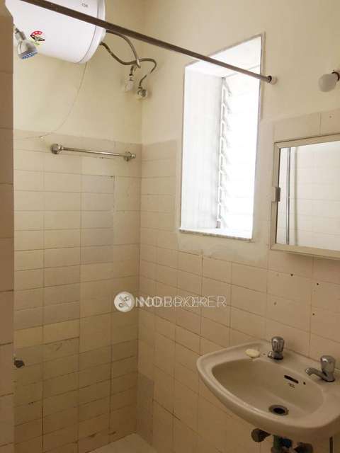 2 BHK Flat In Harbour Heights For Sale  In Colaba