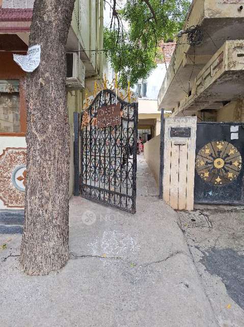 1 RK House for Rent  In  L. B. Nagar