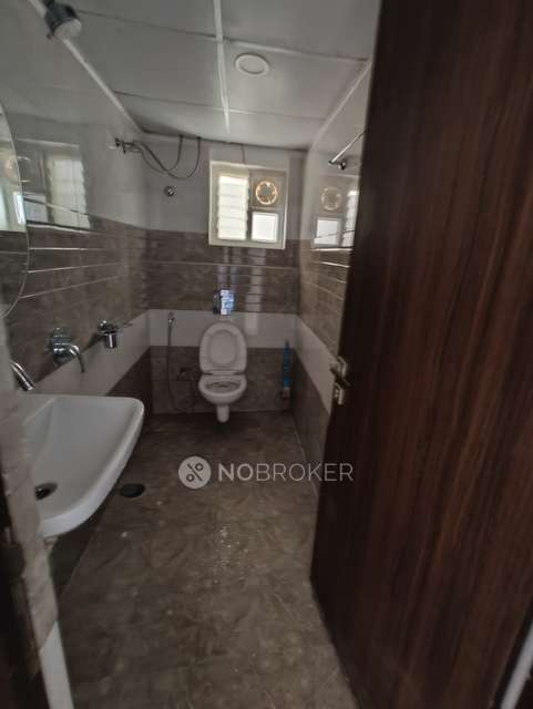 2 BHK Flat In Hirize Rich Park For Sale  In Kokapet, Hyderabad