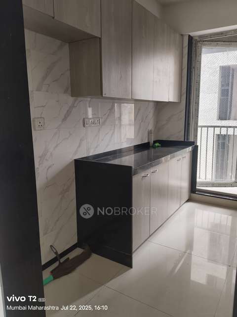 3 BHK Flat In Kumar Parasmani, Vidyavihar For Sale  In Vidyavihar Station Skywalk