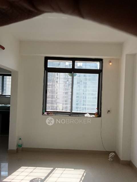 1 BHK Flat In Swarajya Complex Co-op Housing Society Limited for Rent  In Thane