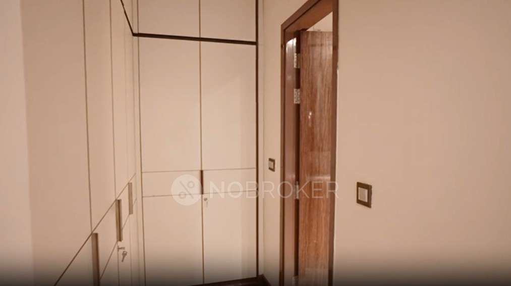 4 BHK Flat In Sb For Sale  In  Sector 26