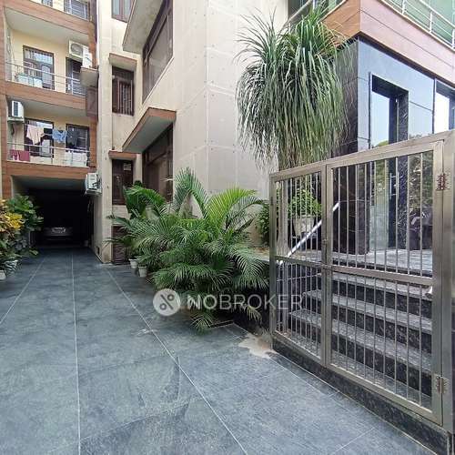 1 RK Flat In Standalone Building  for Rent  In Sector 54