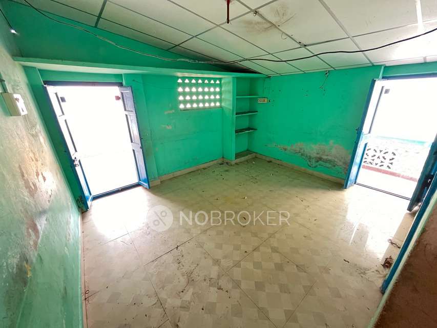 4+ BHK House For Sale In Kaladipet Metro