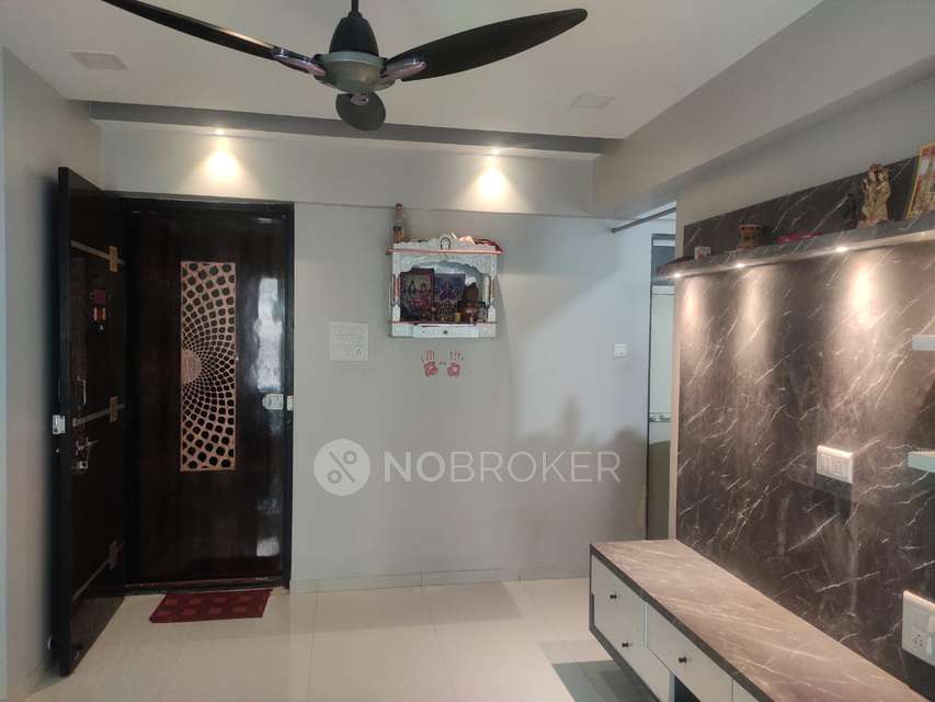 1 BHK Flat For Sale  In Tembipada Road