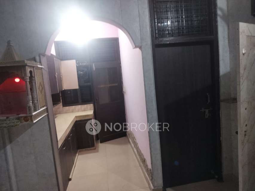 2 BHK House for Rent  In Sector 11