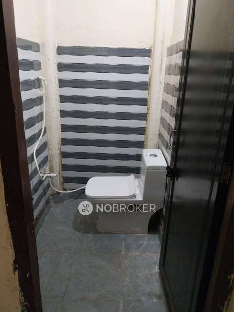 PG for Boys in Sector 135,