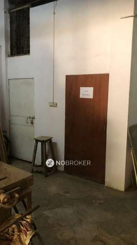 Godown/Warehouse in Kalkaji, Delhi for sale 