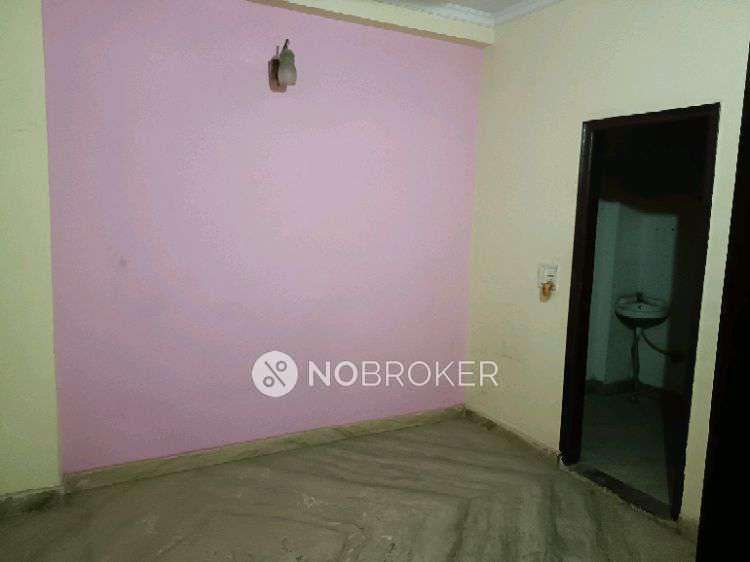 4+ BHK Flat For Sale  In  Shahdara