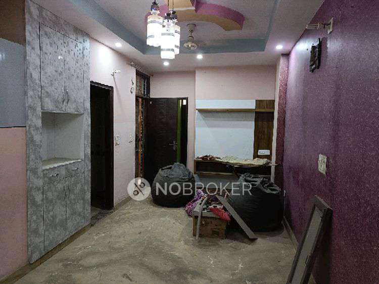 4+ BHK Flat For Sale  In  Shahdara