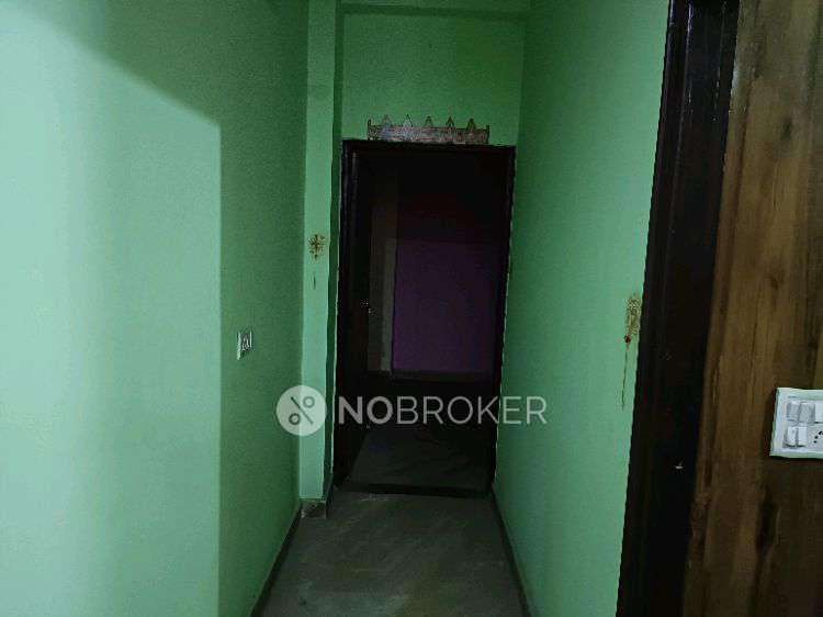 4+ BHK Flat For Sale  In  Shahdara