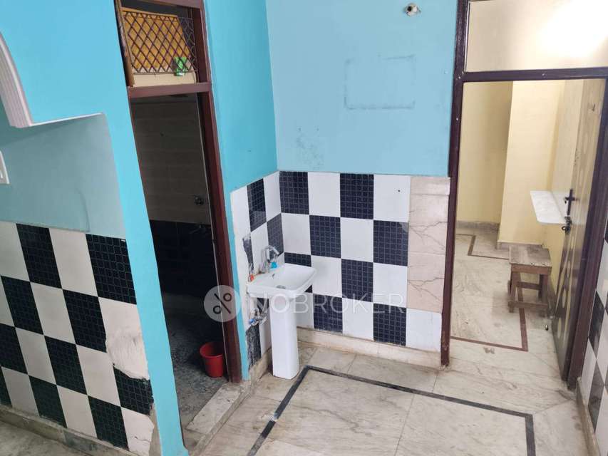 2 BHK Flat For Sale  In Shastri Nagar