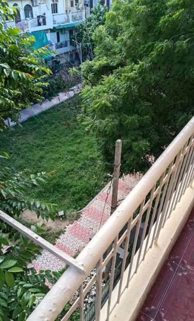 4 BHK Flat In Dda Lig Flat For Sale  In Hastsal Village,