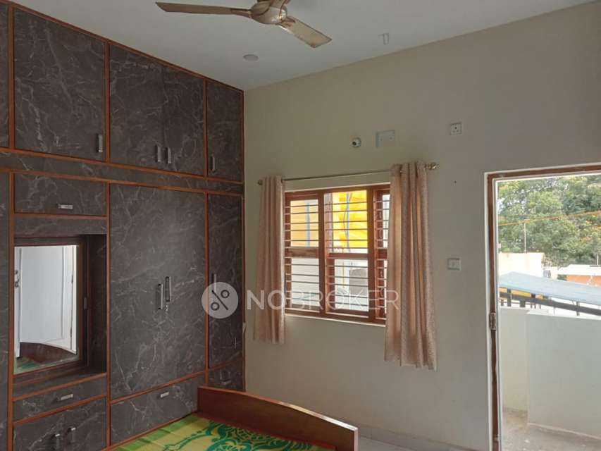 2 BHK Flat for Rent  In Hrbr Layout 1st Block