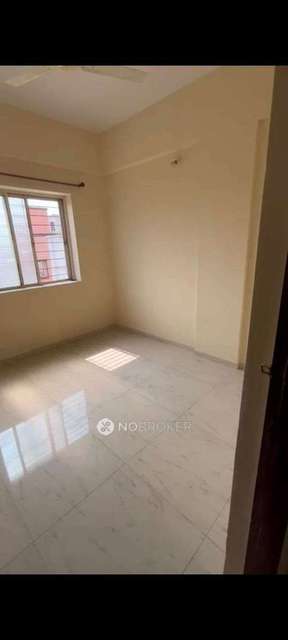 Shared Room for Female In 2 BHK  In Standalone In Kondhwa